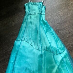 Prom Gown in Mermaid Colors, Lace-up back, Size 5/6